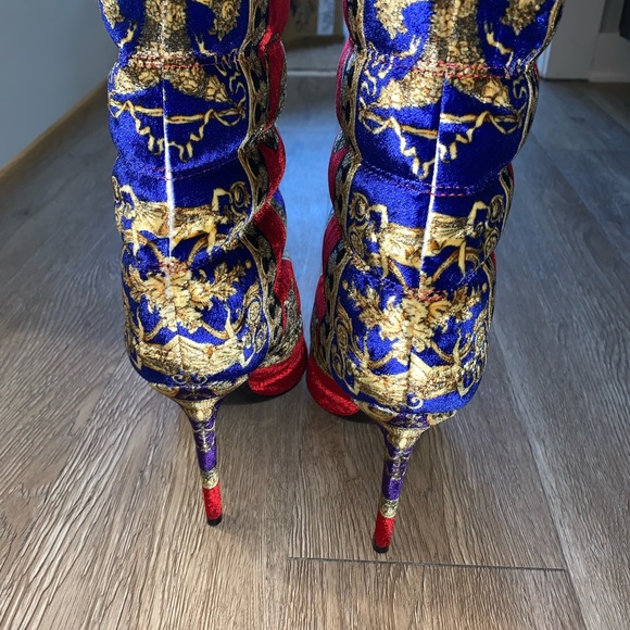 Versace shoes. - Picture 2 of 3